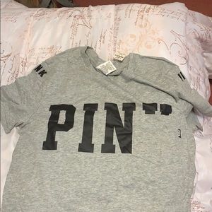 Victoria’s Secret PINK gray front pocket tee